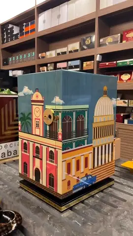 Hemingway Cigar Humidor – Limited Edition