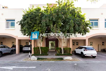 2 BEDROOMS | 2 TERRACES | WATERFALL COMMUNITY