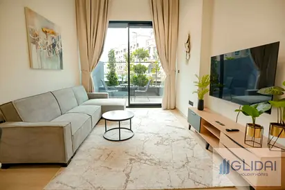 1BR Next to Circle Mall | Large Patio