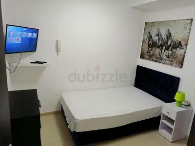 NO COMMISSION , Dubai marina, private room with own washroom