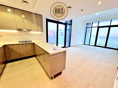 Corner Unit Layout || Chiller Free || Open View || U-Shaped Kitchen