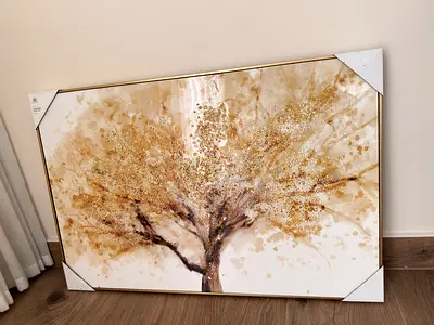 Elegant Gold Tree Wall Art