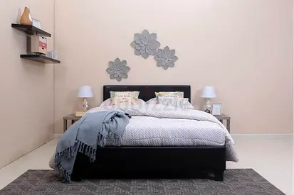 LARGE SIZE | ATTACHED BALCONY |  LESS CROWDED | CLOSE TO METRO