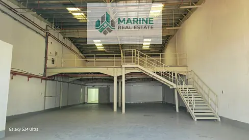 Warehouse for rent in Umm Al Quwain, in the modern industrial area