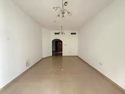 غرفه وصاله في المجره / تكييف مركزي - بلكونه - اطلاله مفتوحه - 2 حمام - غرفه ماستر- مطبخ بمساحه جيده