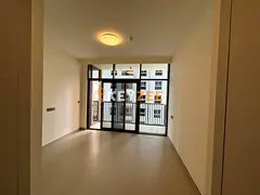 Luxury 1BR |Balcony | Large Layout |Prime Location