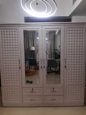 Brand new 4door cabinet cupboard available