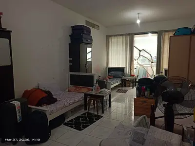 Executive Male Bachelor Bed Space Available in Karama Near Post Office