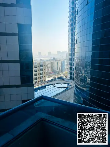 شقة فاخرة غرفة وصالة مع باركن مغطى وإطلالة على المسبح بسعر 380,000 درهم