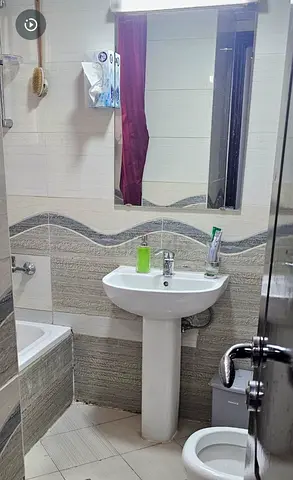 SHABIA 12 EXICUTIVE BACHELOR ROOM AVAILABLE GOOD LOCATION