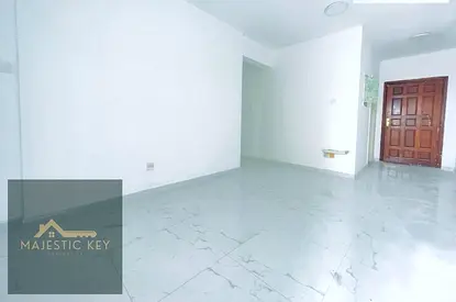 BIGGEST APARTMENT!!2BHK APARTMENT WITH BALCONY AND WINDOW AC AND CENTRALISED GAS JUST IN 30k
