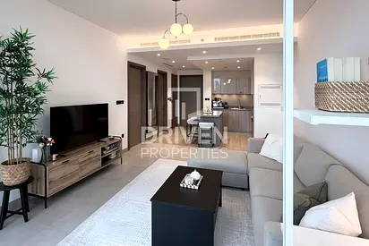Exclusive and Fully Furnished | Mid Floor