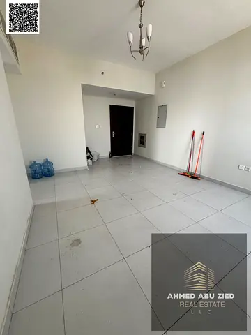 Elegant and luxurious apartment with 2 master bedrooms, spacious living room, equipped kitchen, 2 bathrooms, near services, full maintenance by owner