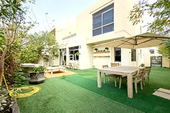 Corner Plot | Single Row | Vacant