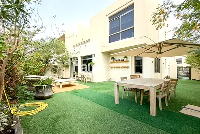 Corner Plot | Single Row | Vacant