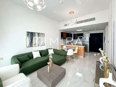 Luxury Smart Living | Vacant Dec 2026 | High ROI