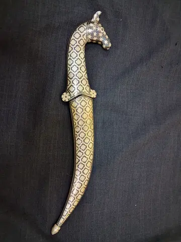 Dagger vintage show pics