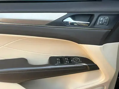 صورة 15 لـ 2019 Lincoln MKC
