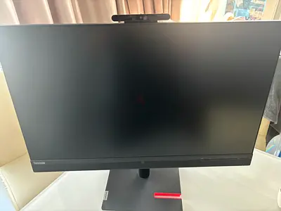 Lenovo ThinkVision Monitor with Attached Webcam - Excellent condition