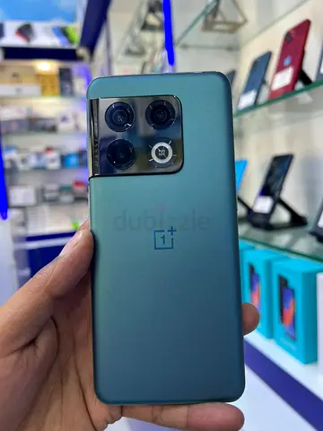 One plus 10 PRO,, 12 GB RAM,, 256 GB STORAGE,, dual sim card