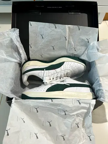 Authentic Puma GV Low-top Sneakers in Leather