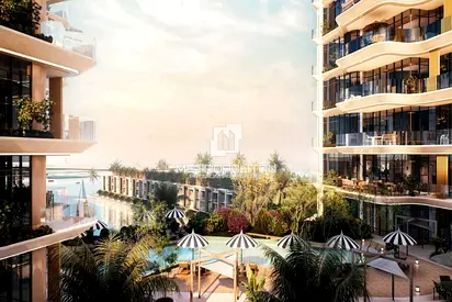 Live by the Sea | Relaxed Waterfront Lifestyle