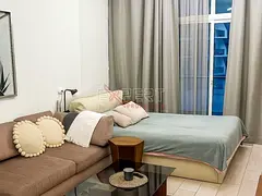 Modern Living | Skyline &amp; Community Views | Bright Open Space