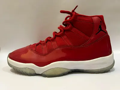 Air Jordan 11 Retro - Great Condition!!