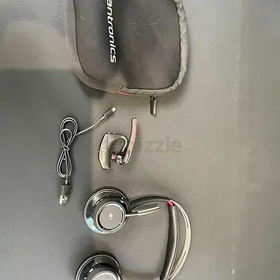 Poly Voyager Focus 2 UC + Voyager 5200 Bluetooth Headset Bundle