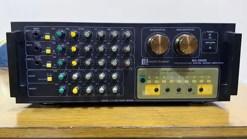 Martin Roland MA-3000K professional digital mixing amplifier
