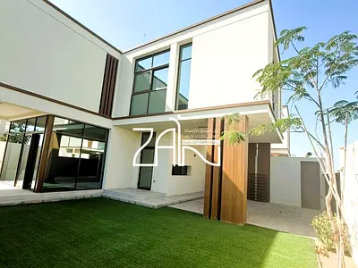 Vacant|Single Row|Modern 3BR+Maid|Landscape Garden