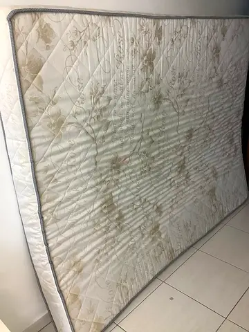 Mattress - good condition 160x200x15