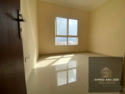 غرفتين وصالة للإيجار السنوي في عجمان بمنطقة الجرف 3 بناية جديدة أول ساكن بمساحة واسعة وتشطيب مميز مع خزائن بالحائط موقع ممتاز قريب من السوق الصيني وني