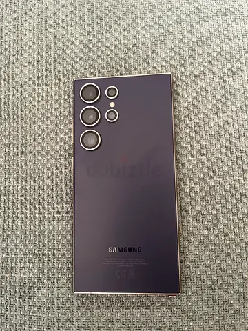 Samsung S24 Ultra clean