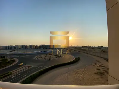 Corner Unit Fully Renovated Large Layout