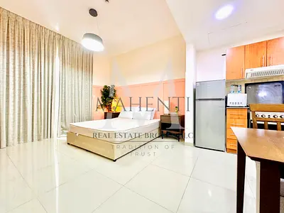 VACANT | UPGRADED | GOOD INVESTMENT | PARKING | BALCONY