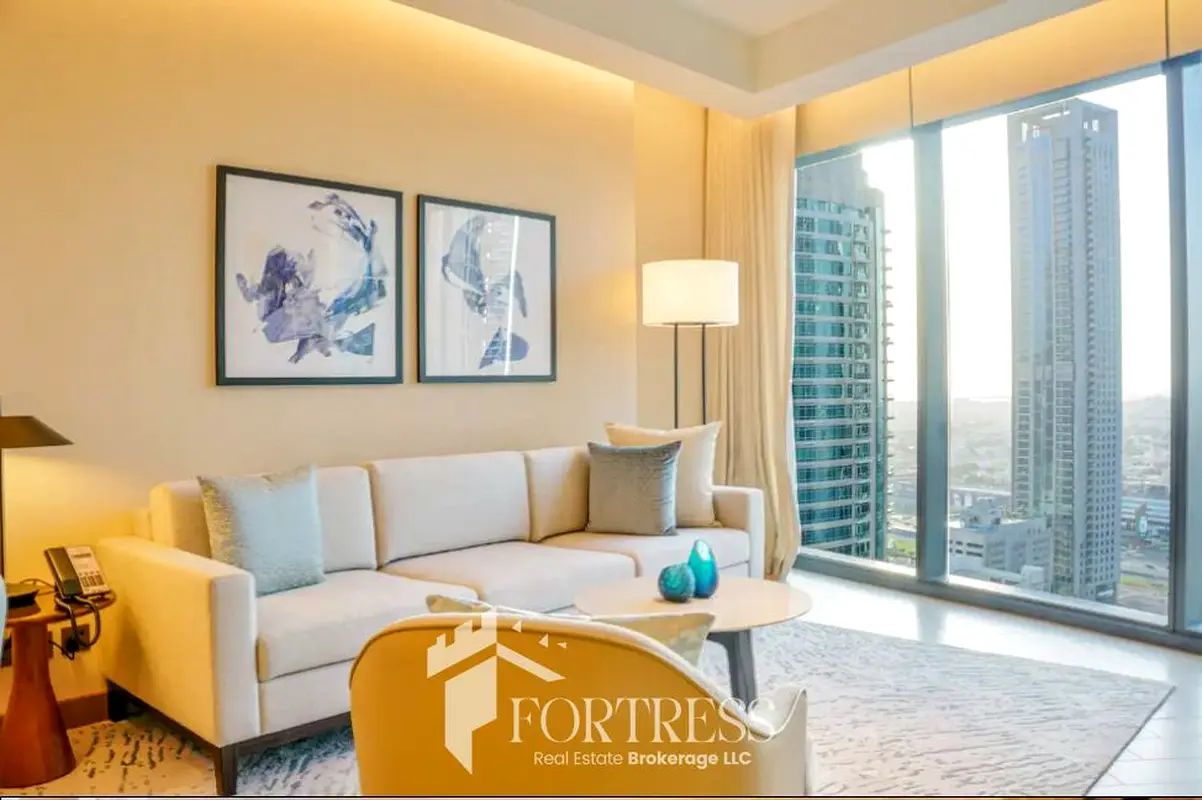 LUXURY LIVING | FULLY FURNISHED | PRIME DOWNTOWN LOCATION