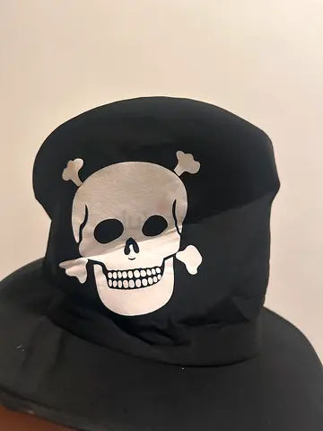 Skull Print Bucket Hat