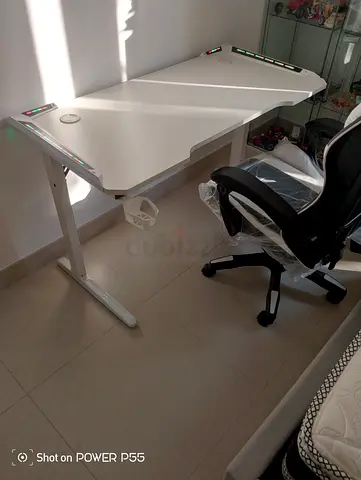 Modern Height Adjustable Study Table