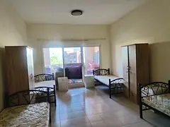 Gents bed space available near DIP metro