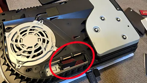 Samsung 990 PRO Heatsink NVMe M.2 SSD with heat sink, 4 TB, PCIe 4.0, 7,450 MB/s read/write.