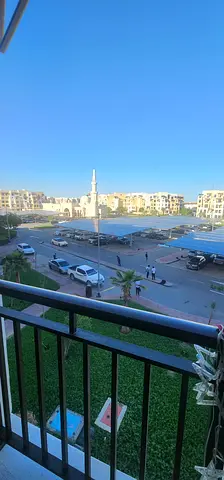 We have 2 bed spaces available for executive bachelors. ✨ Details: Attached bathroom 🚿 Clean and we