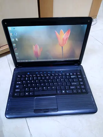 14 inch with good battery.. laptop core i3 2nd generation perfect condition