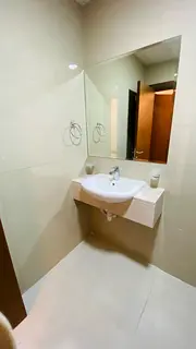 Bedspace in dubai silicon oasis available with attached bathroom