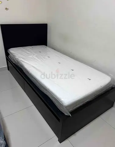 Ikea malam single bed (90*200)with 2 storage drawers underneath and an IKEA mattress ✨
