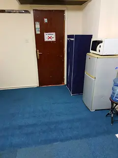 Executive Bed space available for Pakistani bachelors attached bath