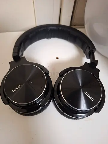 Cowin Over-Ear Headphones