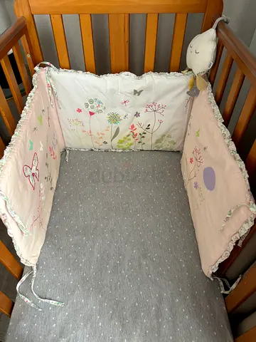 Baby crib bumper
