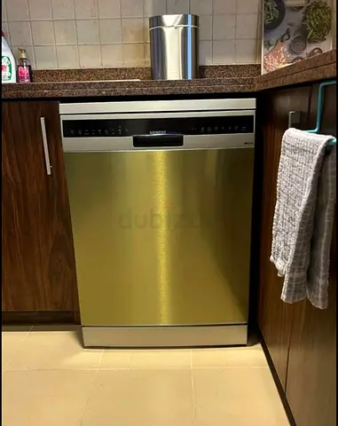 SIEMENS iq300 dishwasher wifi 3 Racks home connect Exellent Condition