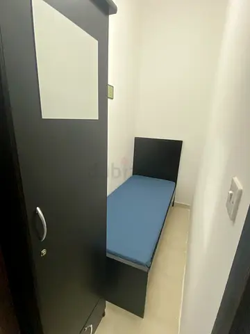 Single room immediately available near business bay metro station